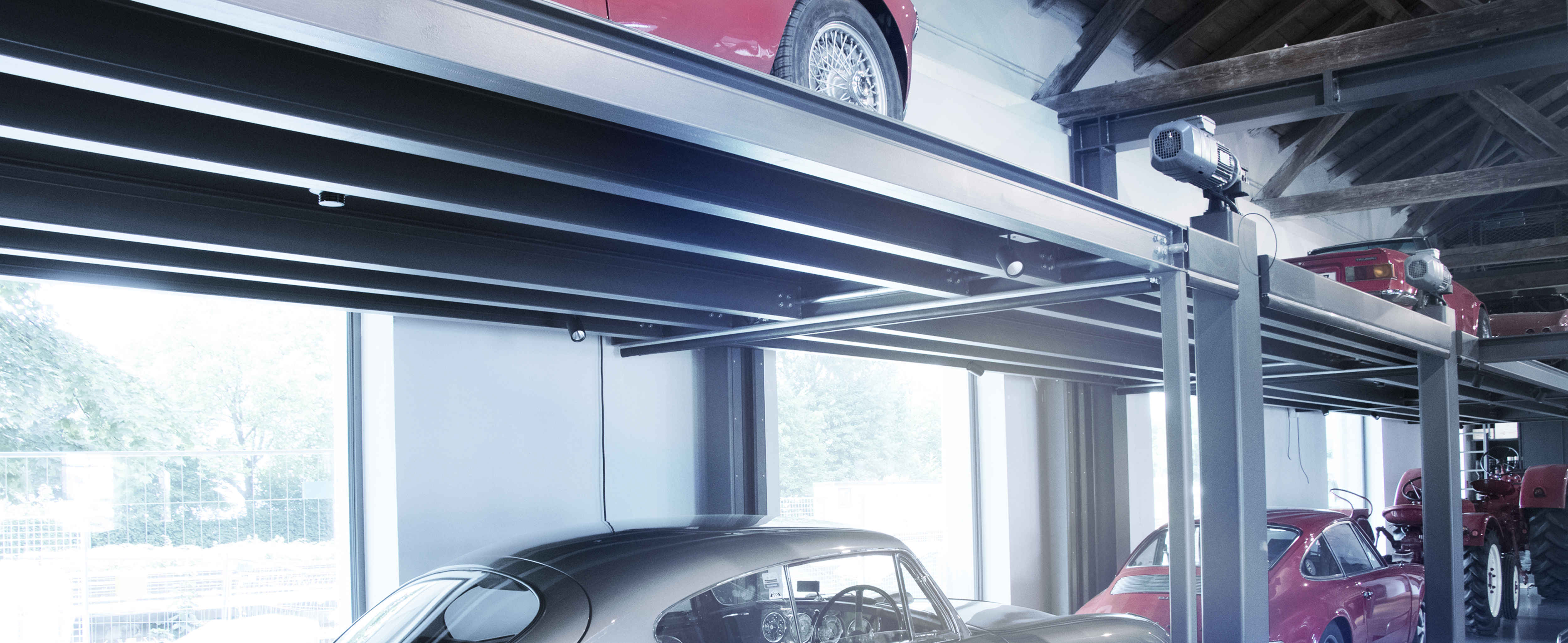 Auto- und Flugzeughubanlagen von Schmid Anlagenbau | SCHMID Anlagenbau GmbH